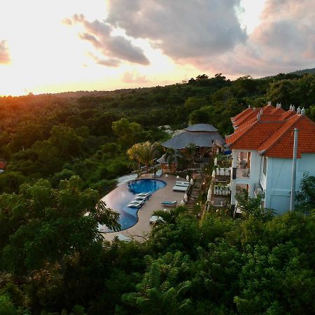 The Kama Otel Batununggul Dış mekan fotoğraf